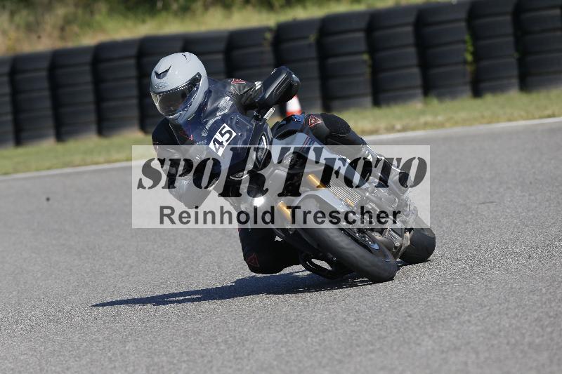 Archiv-2025/49 26.08.2025 Cornu Master School ADR/blau-bleu/45